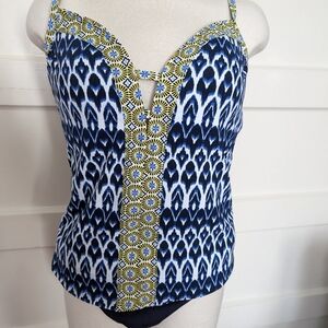 Super cute tankini with matching bottom. Navy with yellow accents.
